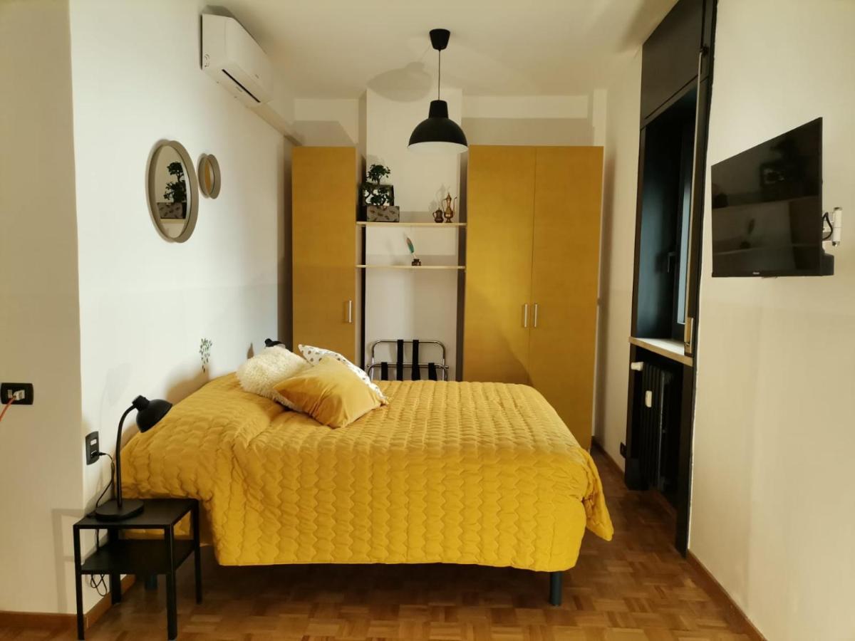 Guesthouse Tree Rooms Industrial Bergamo Esterno foto