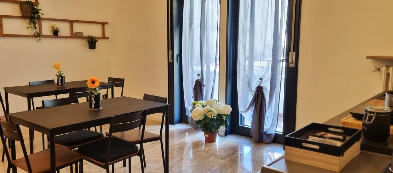 Guesthouse Tree Rooms Industrial Bergamo Esterno foto