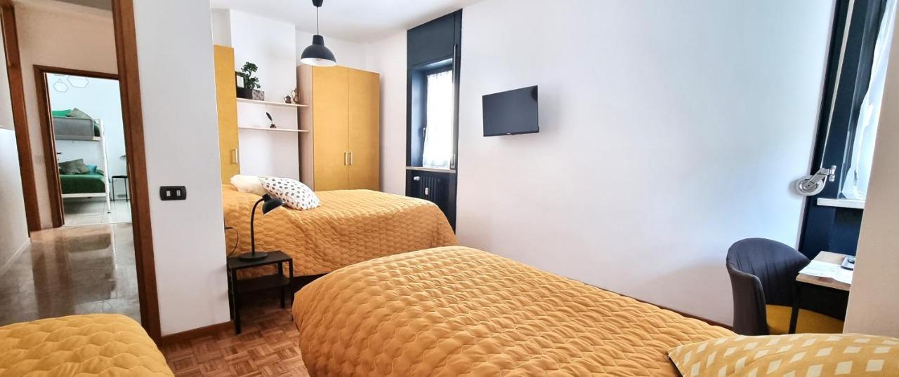 Guesthouse Tree Rooms Industrial Bergamo Esterno foto